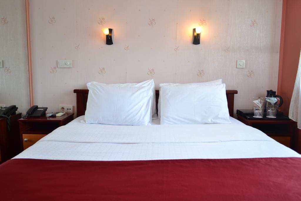 Hotel Super 8 Skopje Exteriér fotografie