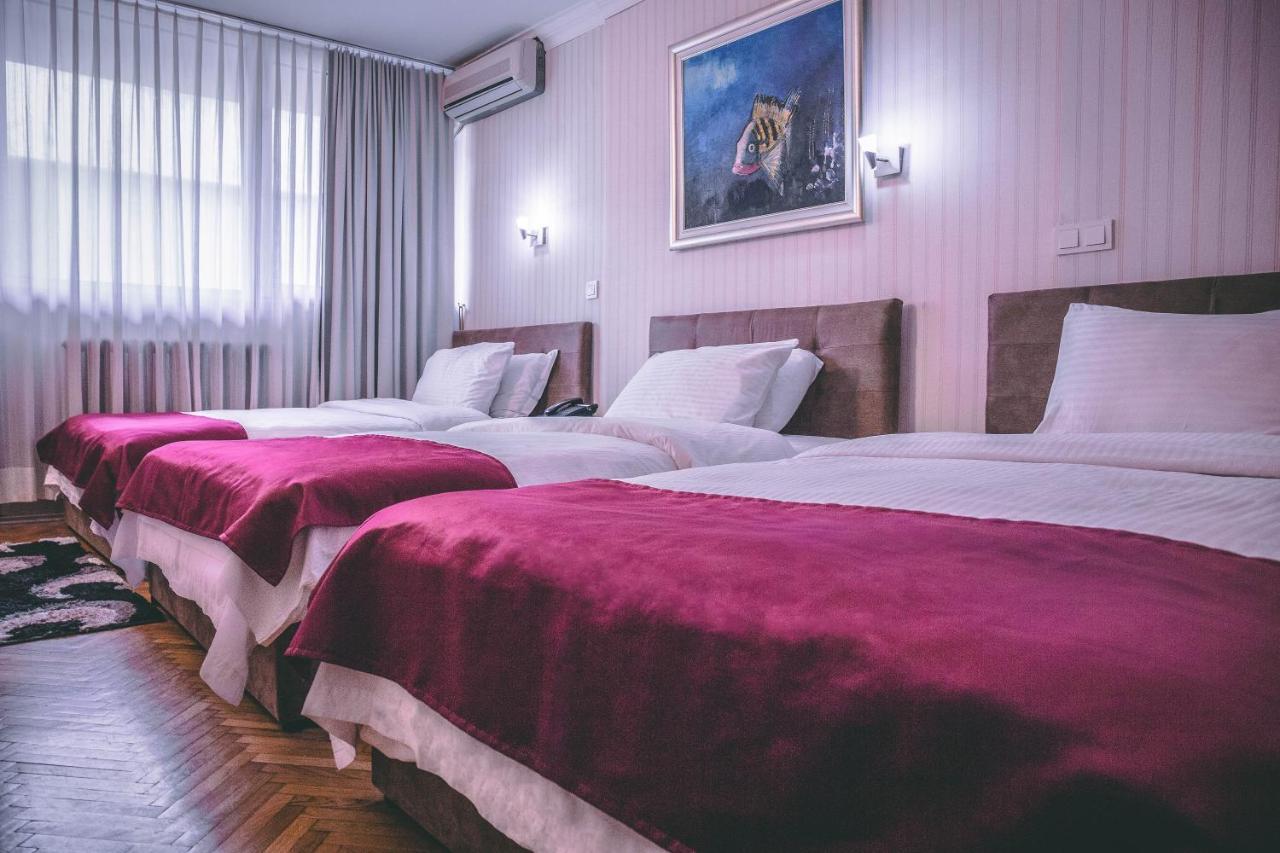 Hotel Super 8 Skopje Exteriér fotografie